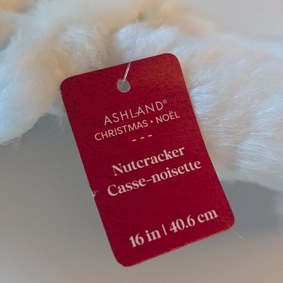 NWT 16" White Fur Snow Soldier Nutcracker Xmas Holiday Decor Michael's Ashland - Picture 15 of 16